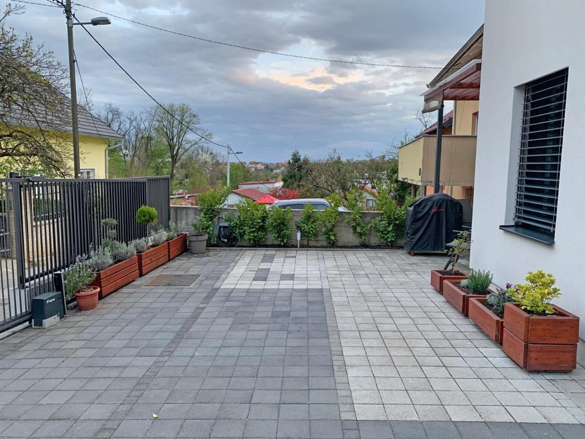 Apartment Maksimir Yard Zagreb Ngoại thất bức ảnh